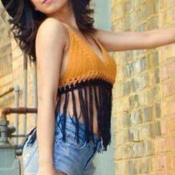 Crochet Top - Picture 2 of 3